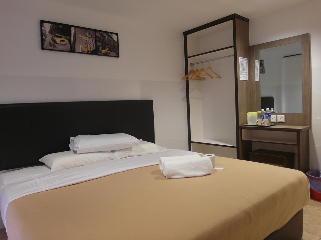 Comfort Two Hotel Malacca Phòng bức ảnh