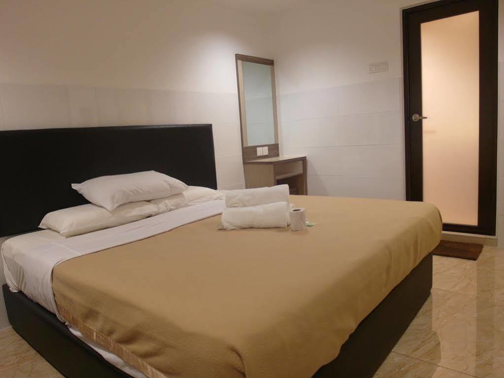 Comfort Two Hotel Malacca Ngoại thất bức ảnh